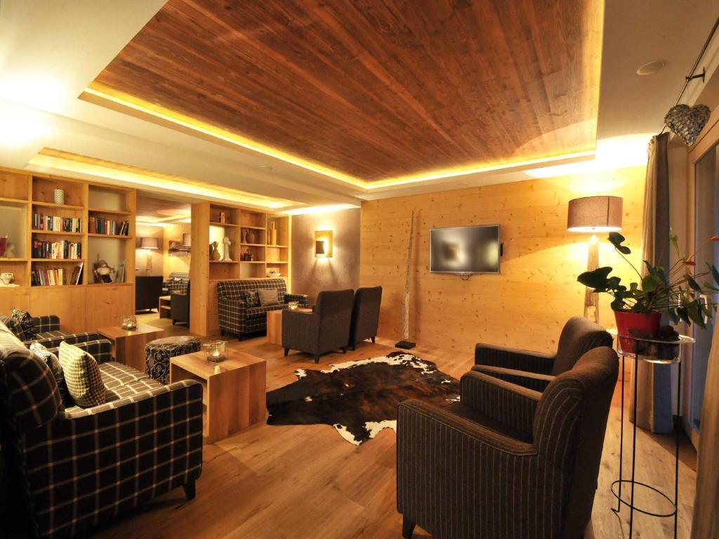 Aktiv & Relax Hotel Hubertus Villandro Esterno foto